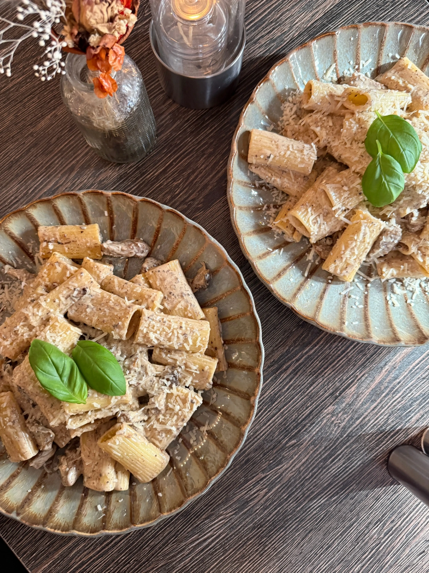 Pasta med trøffelcreme og parmesan – smagsprøve fra menukortet på Café Moccador
